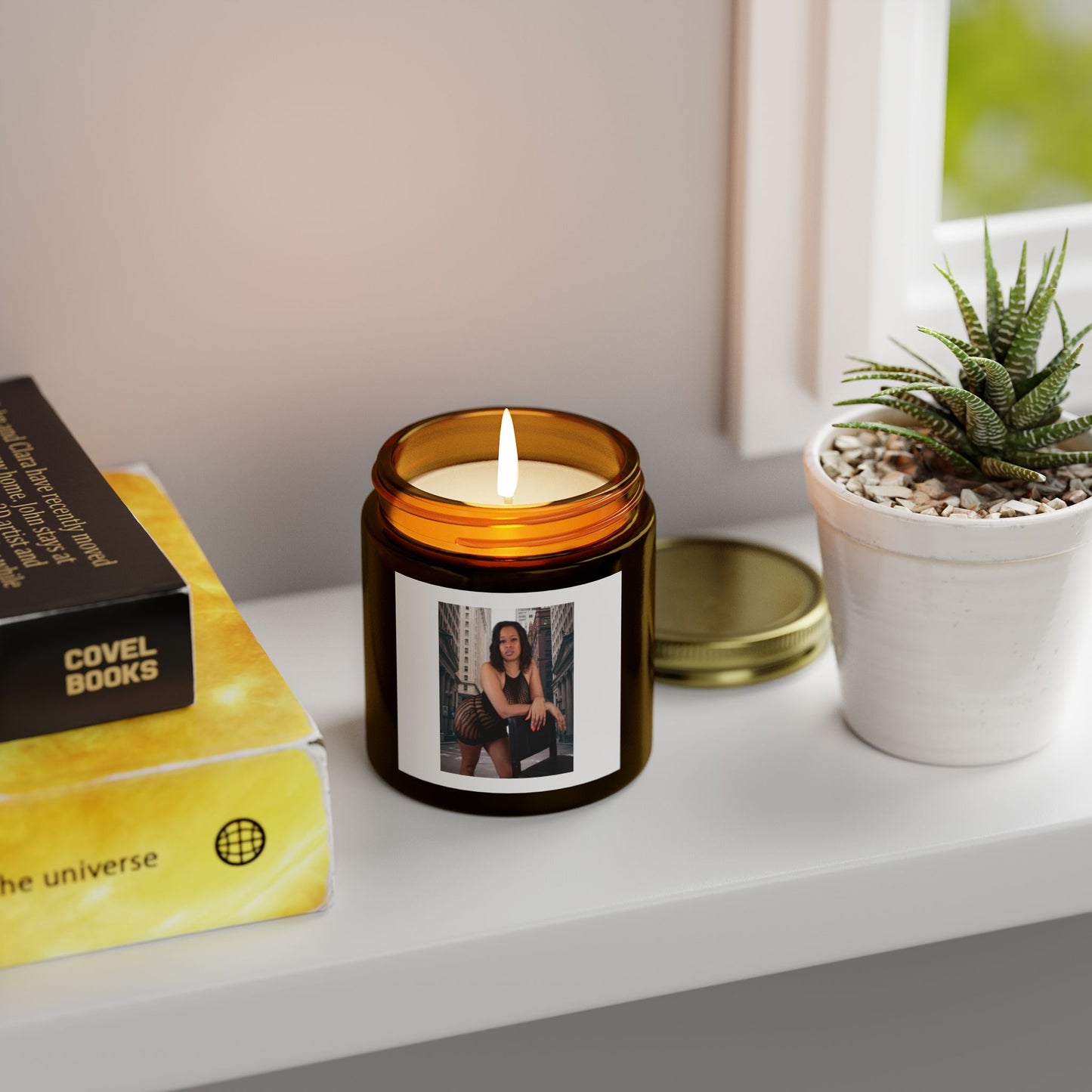 OiOi | Coconut Apricot Scented Candles